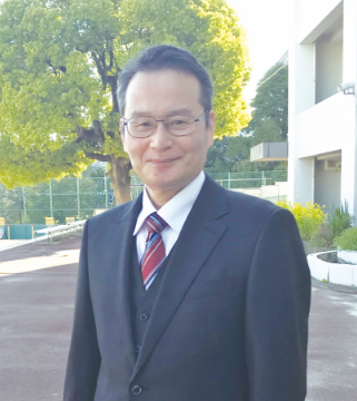 雲雀丘学園小学校 校長 井口 光児